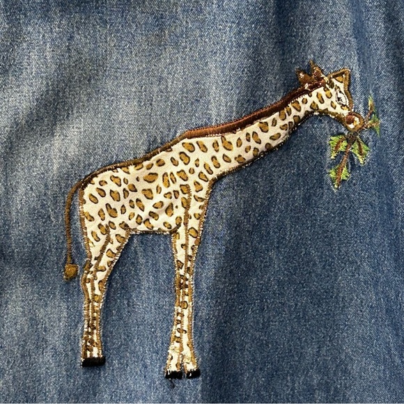 Denim Zoo Animal Artsy Boho Embroidered Women’s Shirt Size M - Picture 6 of 8